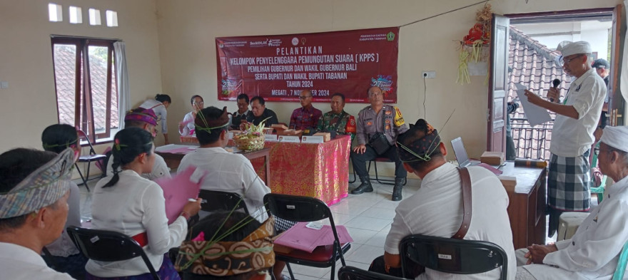 Pelantikan Anggota KPPS Desa Megati